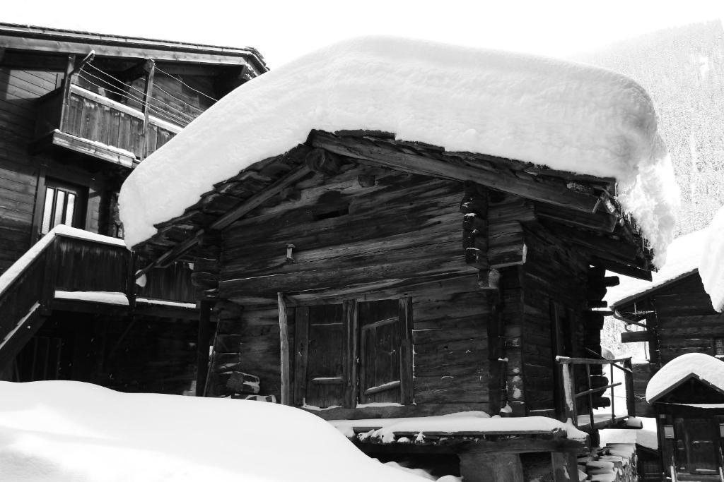 Hotel Petersgrat Kippel Exterior foto